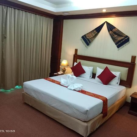 Leuxay Hotel Vientiane Buitenkant foto
